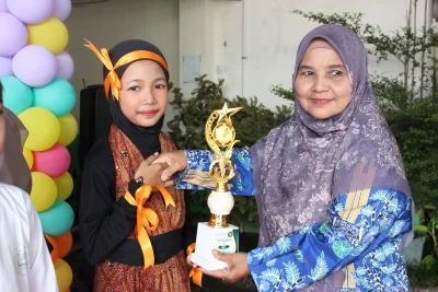 Keluarga Besar Yayasan Asrorul Huda